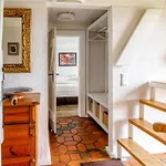 別荘 Reetdachhaus Inmitten Von Wiesen Und Feldern By Interhome *