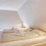 Reetdachhaus Inmitten Von Wiesen Und Feldern By Interhome *