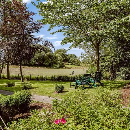Reetdachhaus Inmitten Von Wiesen Und Feldern By Interhome Vakantiehuis Emmelsbüll-Horsbüll